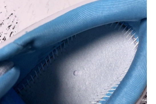 SE Running BV6670-101 White Women Air 97 Max UL 17 Hologram Blue 1228